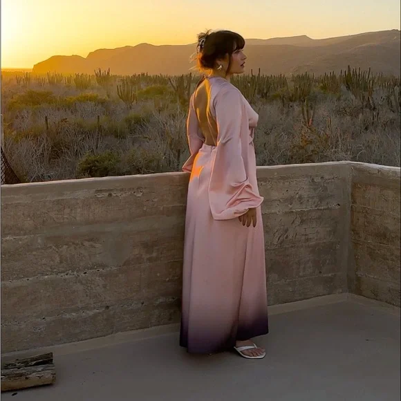 Elegant Pink Backless Dress - Picture 11 of 12